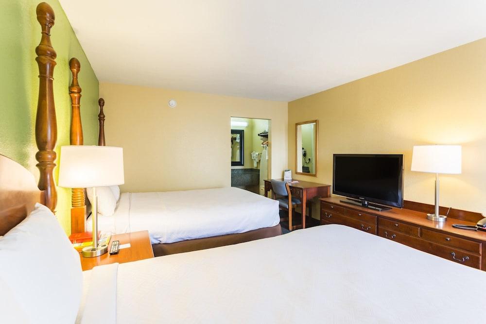 Econo Lodge White Pine Morristown I-81 & I-40 Split Екстериор снимка