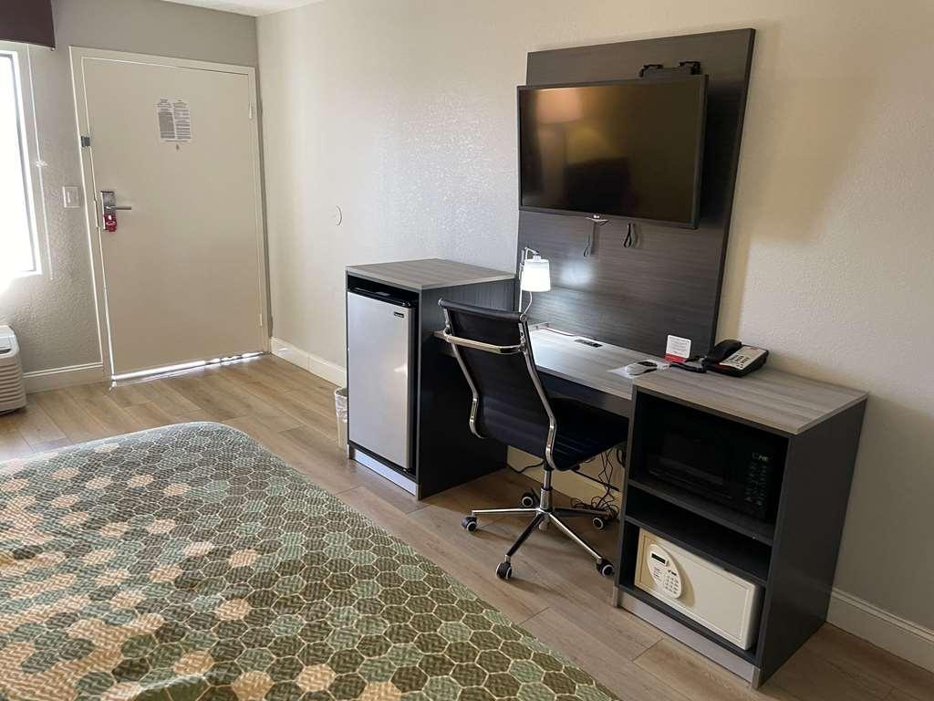 Econo Lodge White Pine Morristown I-81 & I-40 Split Стая снимка