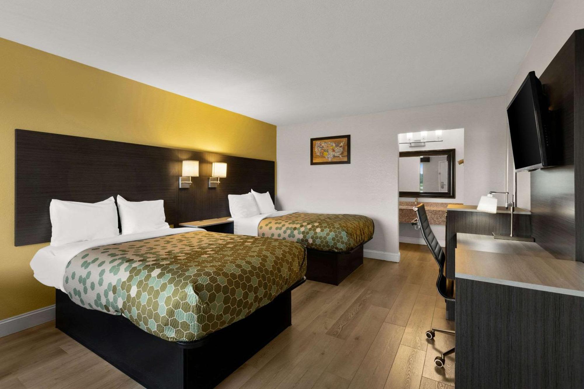 Econo Lodge White Pine Morristown I-81 & I-40 Split Екстериор снимка