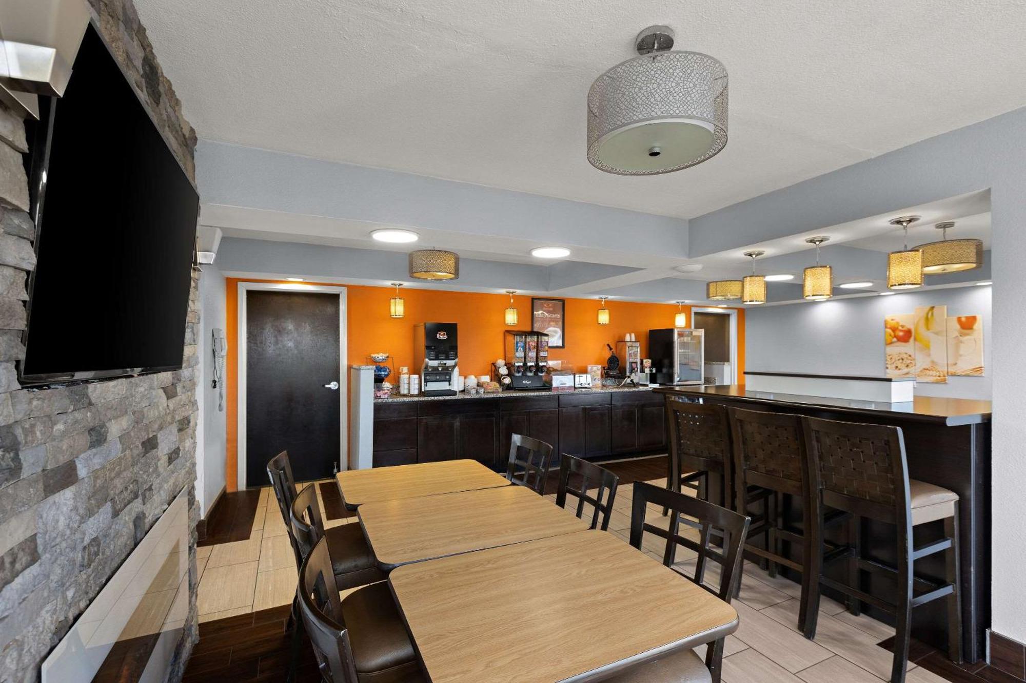 Econo Lodge White Pine Morristown I-81 & I-40 Split Екстериор снимка