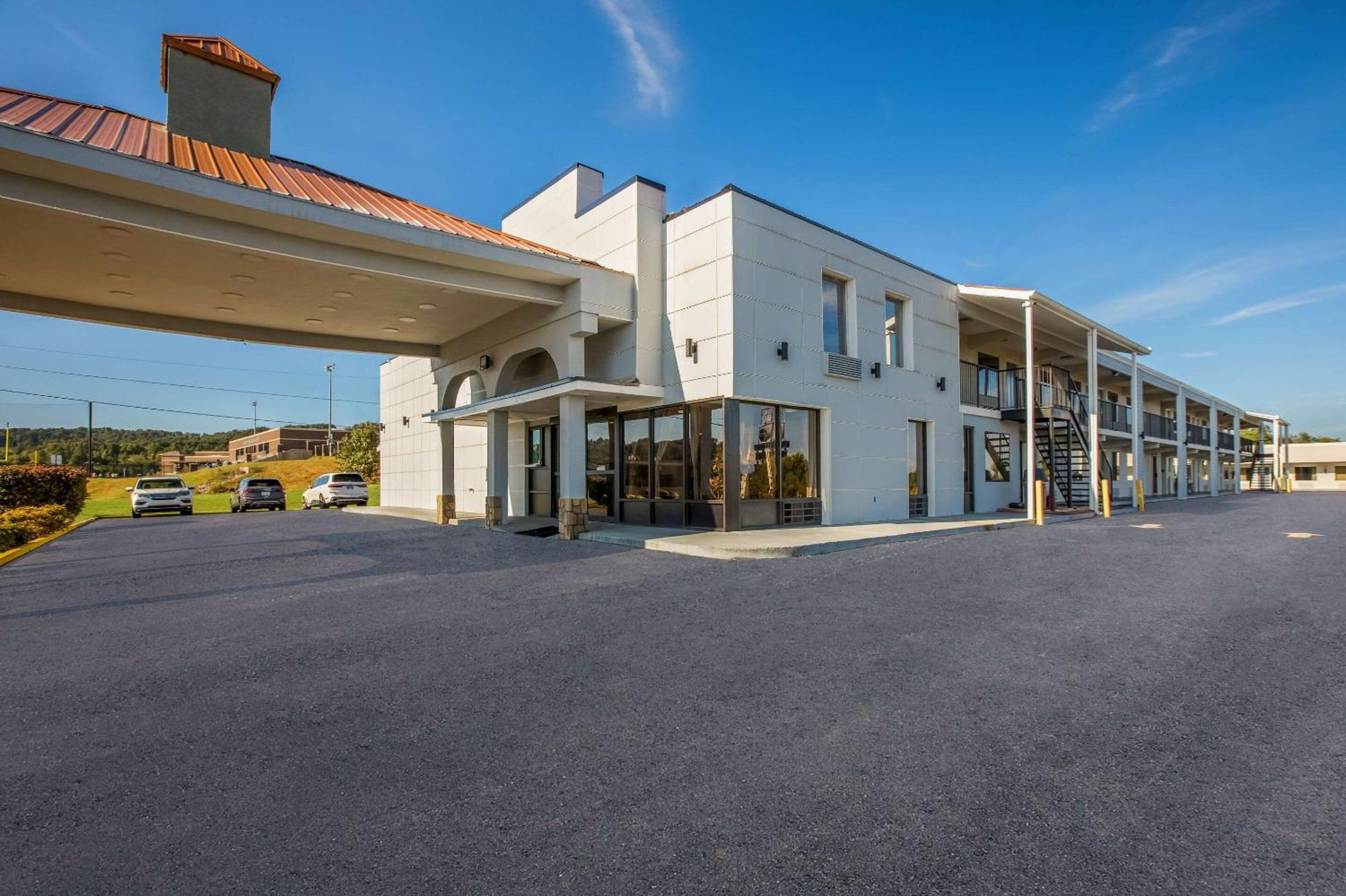 Econo Lodge White Pine Morristown I-81 & I-40 Split Екстериор снимка