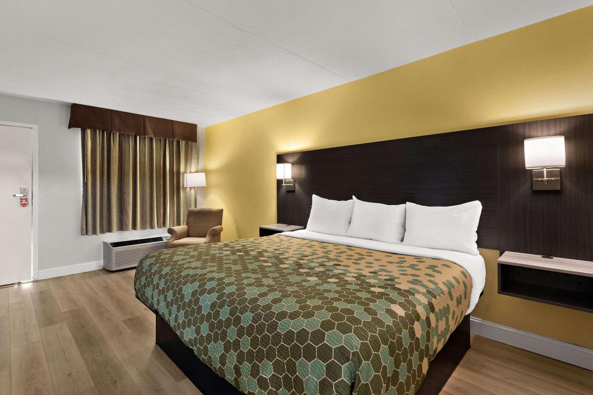 Econo Lodge White Pine Morristown I-81 & I-40 Split Екстериор снимка