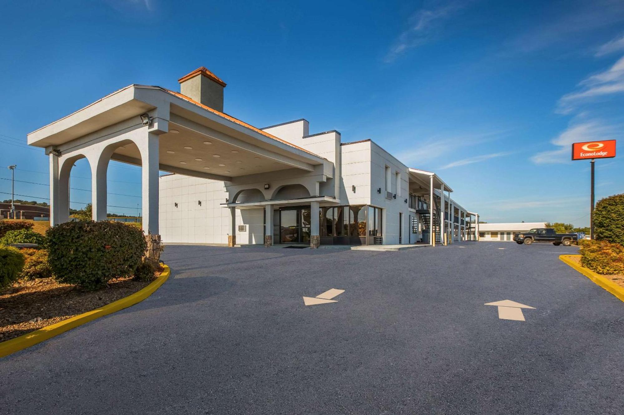 Econo Lodge White Pine Morristown I-81 & I-40 Split Екстериор снимка
